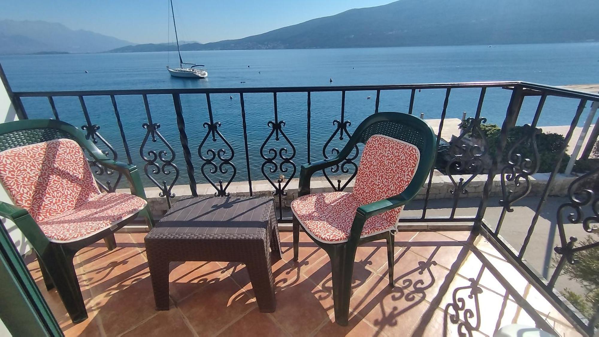 Rooms Beba Herceg Novi Bagian luar foto