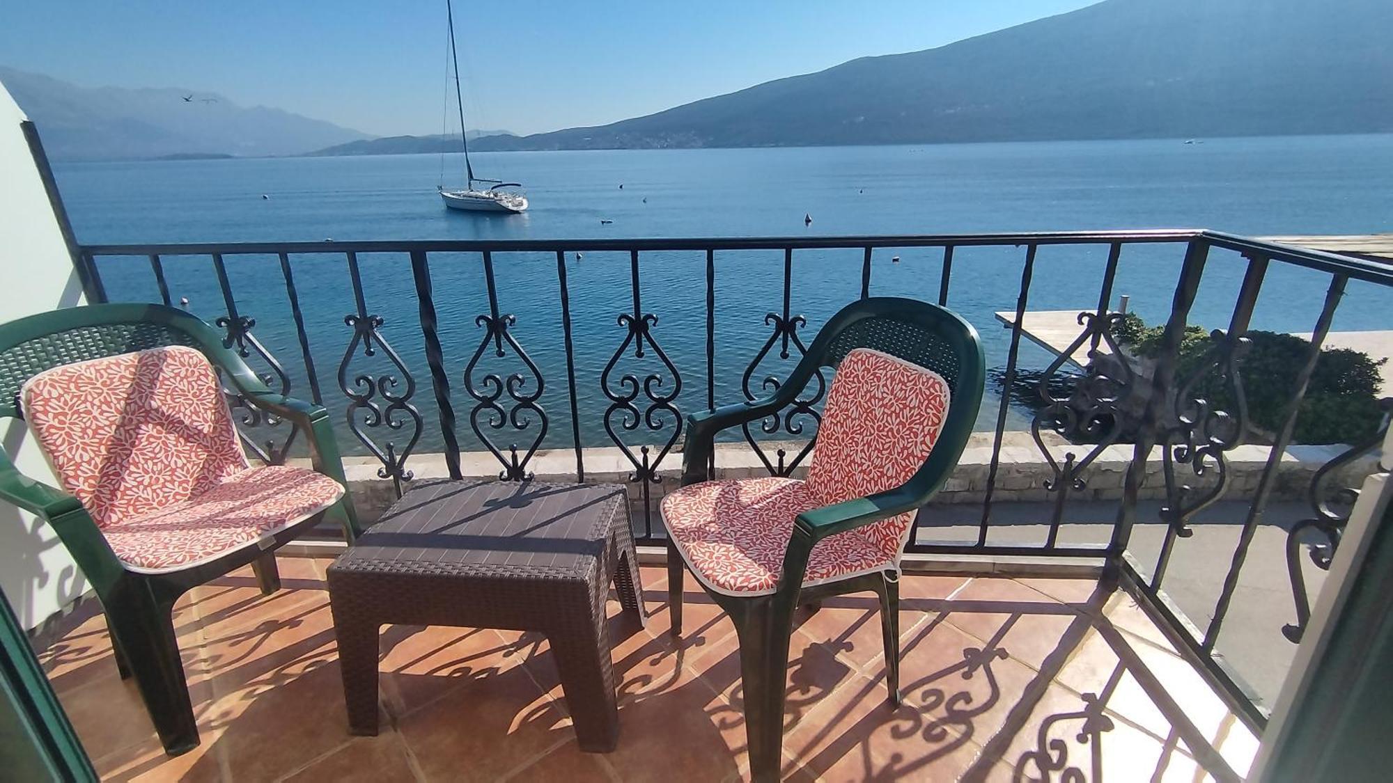 Rooms Beba Herceg Novi Bagian luar foto